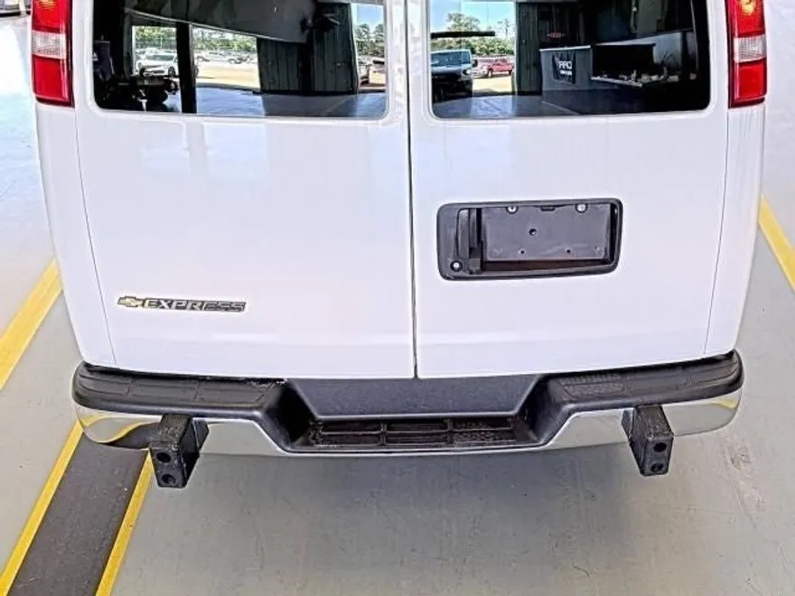 2023 Chevrolet Express 2500 Work Van Cargo photo 1