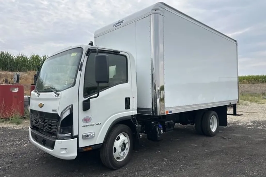 2025 Chevrolet Silverado 4500HD photo 1