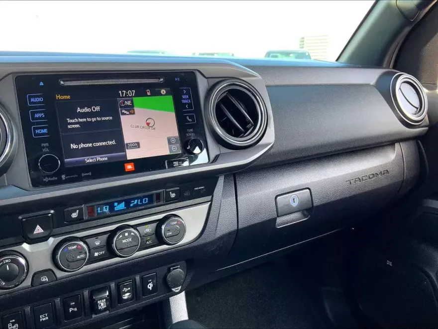 2019 Toyota Tacoma TRD Pro photo 32