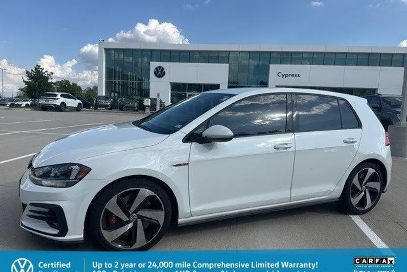 2020 Volkswagen Golf GTI S photo 1