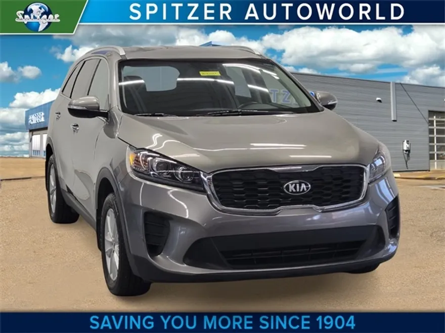 2019 Kia Sorento LX photo 1