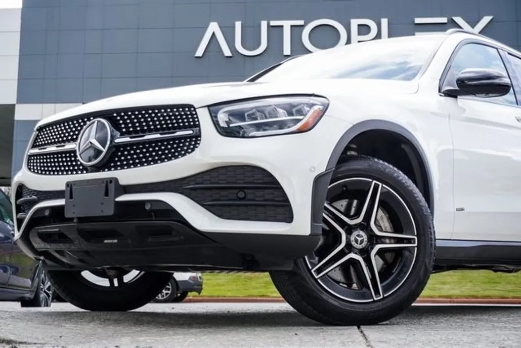 2022 Mercedes Benz GLC 300 4MATIC photo 1