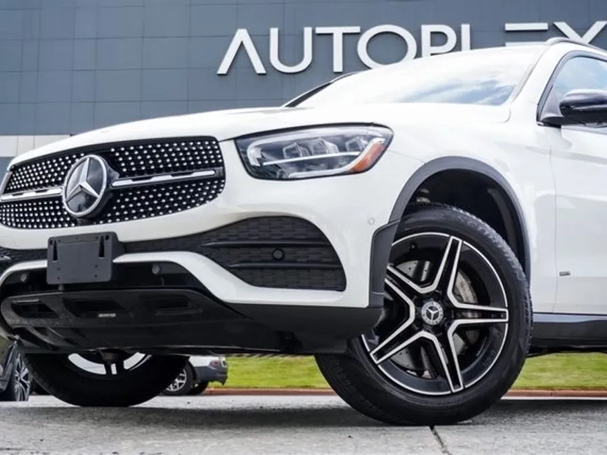 2022 Mercedes Benz GLC 300 4MATIC photo 1
