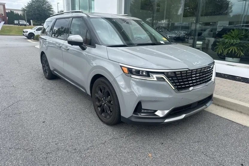 2023 Kia Carnival SX Prestige photo 1