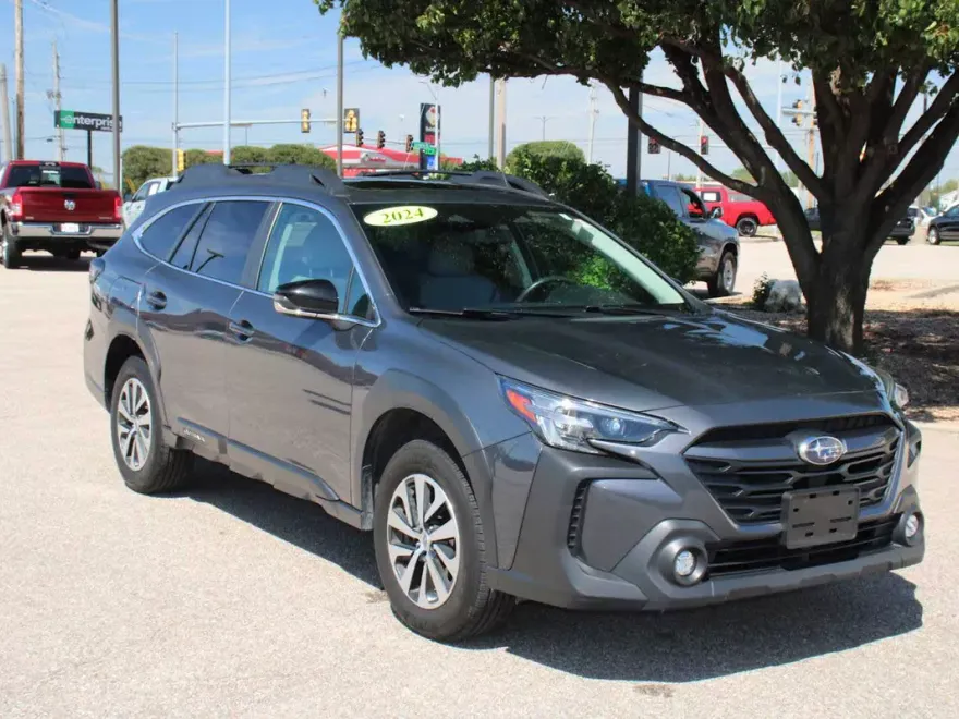 2024 Subaru Outback Premium photo 1
