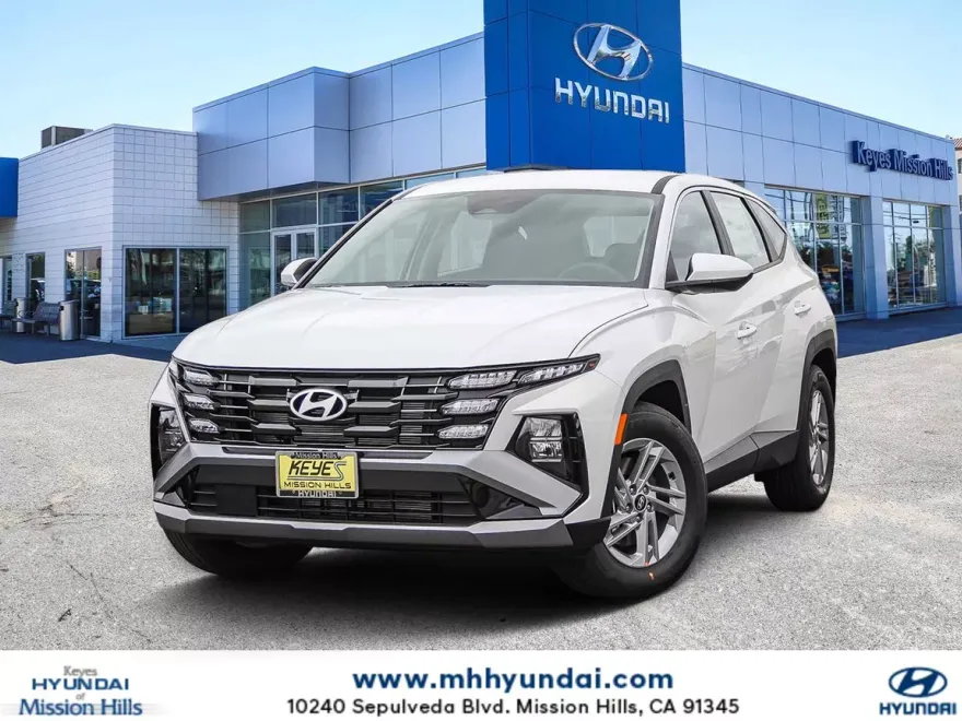 2025 Hyundai Tucson SE photo 1