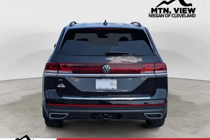 2024 Volkswagen Atlas SE Technology photo 1