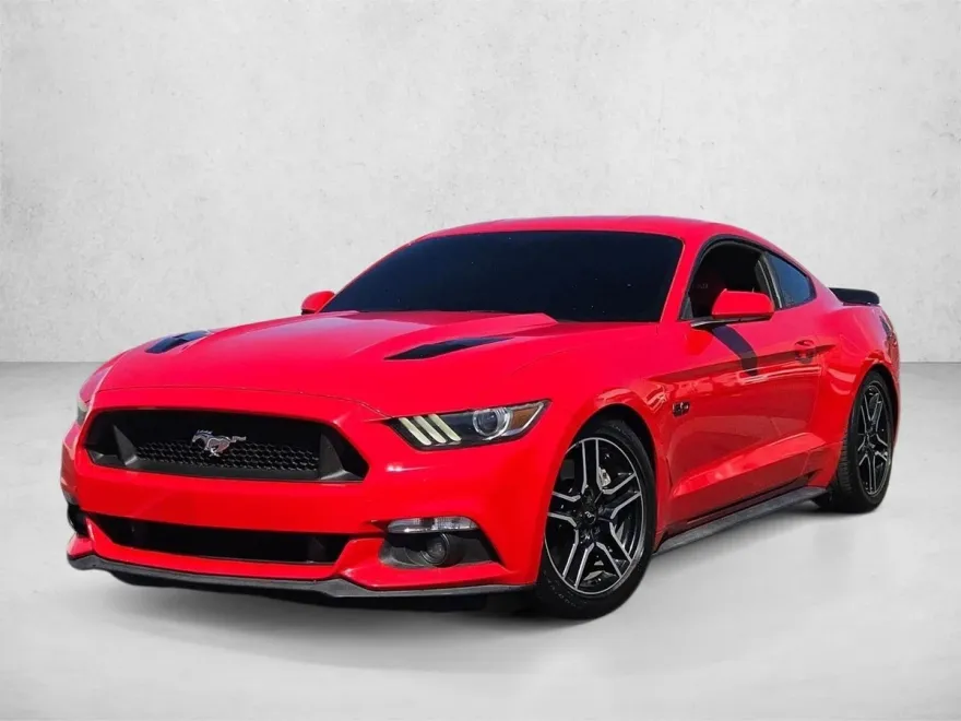2015 Ford Mustang GT photo 1