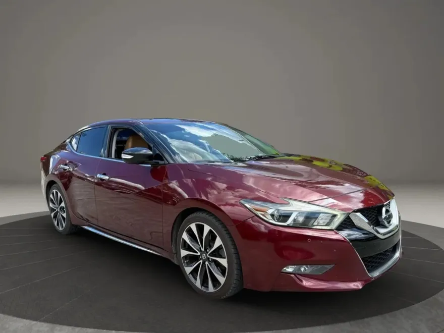 2016 Nissan Maxima SR photo 1