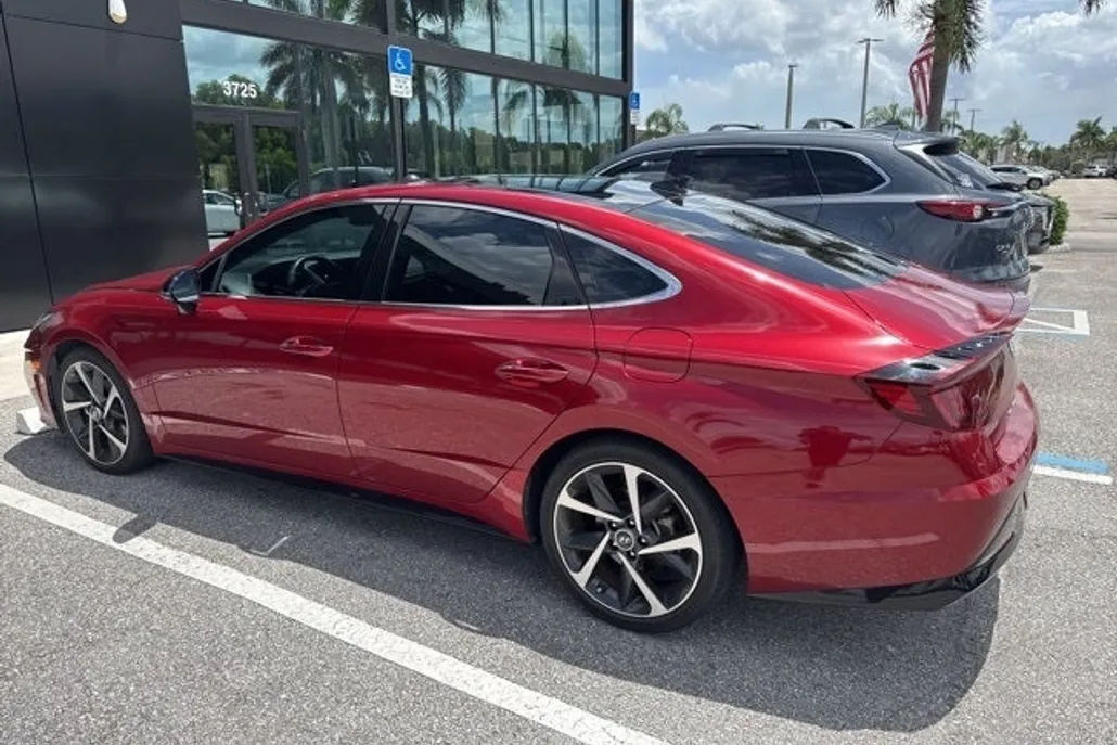 2023 Hyundai Sonata SEL Plus photo 1