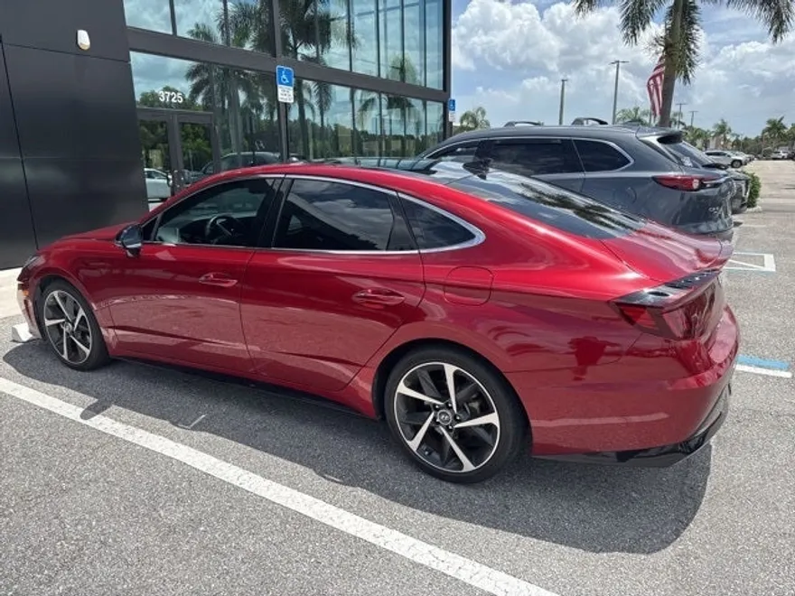 2023 Hyundai Sonata SEL Plus photo 1