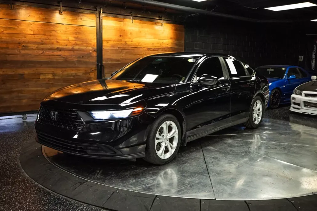 2023 Honda Accord LX photo 1