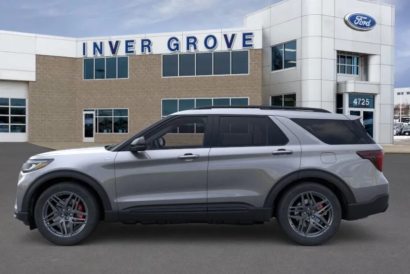 2025 Ford Explorer ST-Line photo 1
