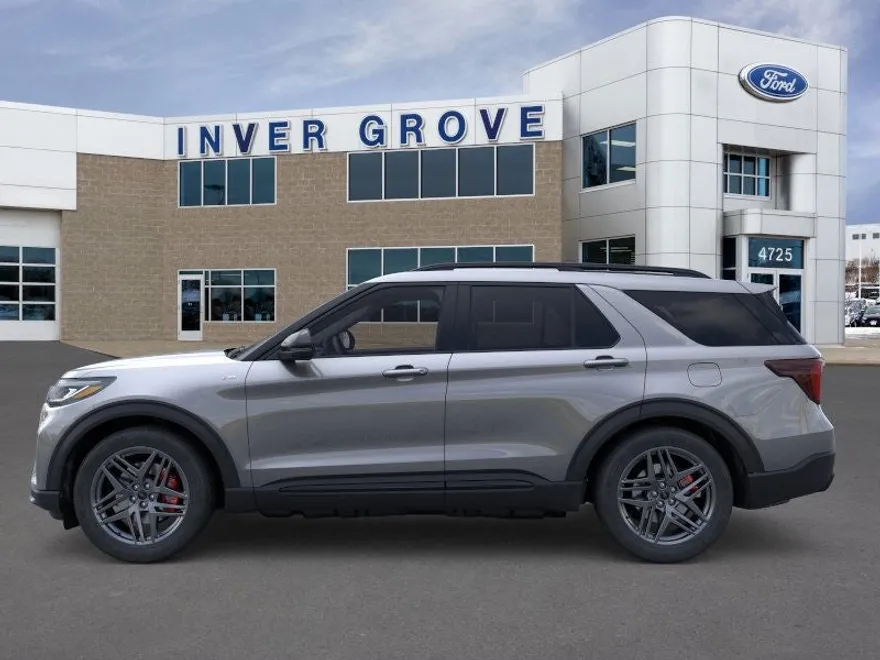 2025 Ford Explorer ST-Line photo 1