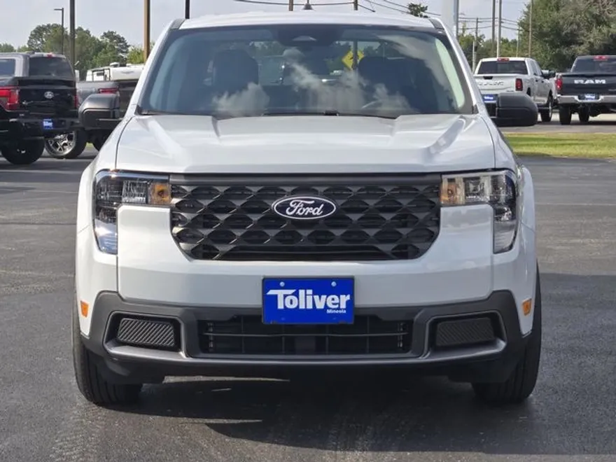 2025 Ford Maverick XLT photo 1