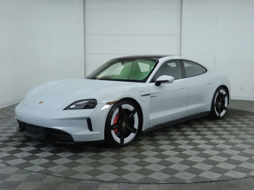 2025 Porsche Taycan GTS photo 1