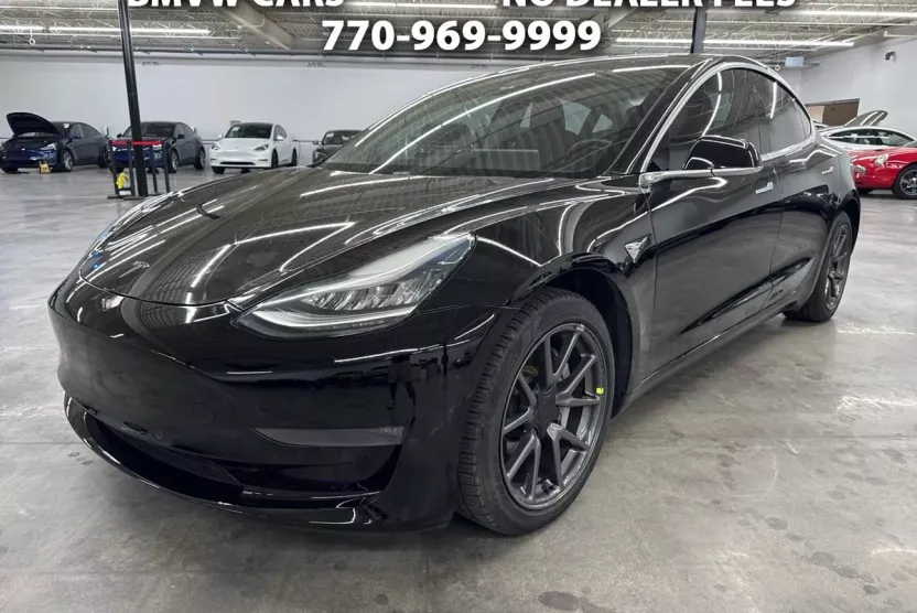 2019 Tesla Model 3 Standard Range Plus photo 1