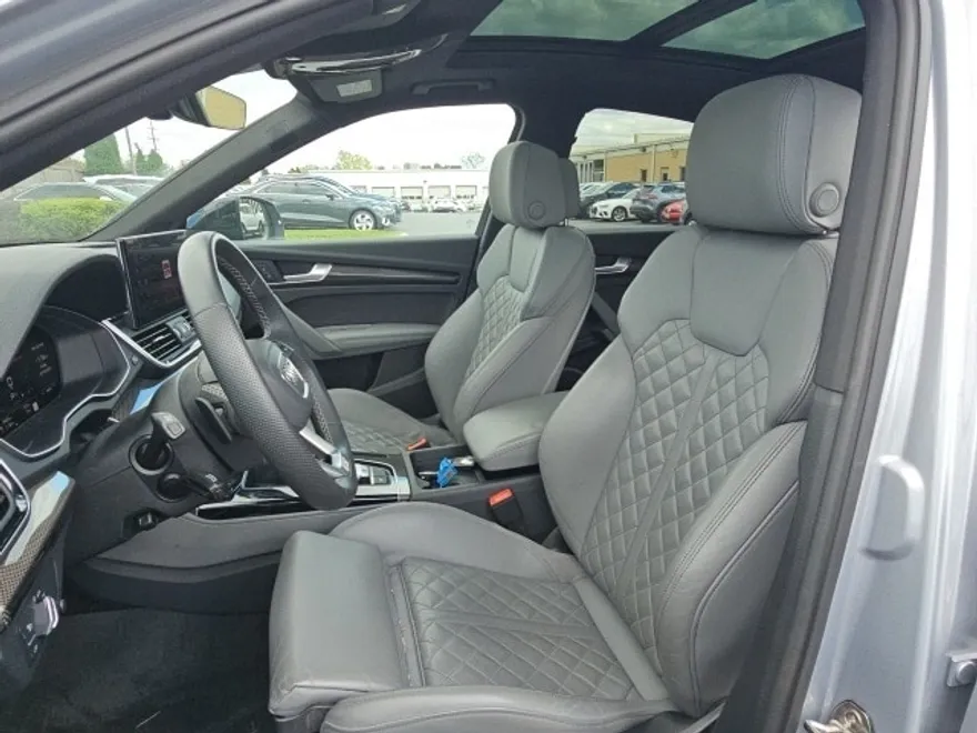 2024 Audi SQ5 Premium Plus photo 1