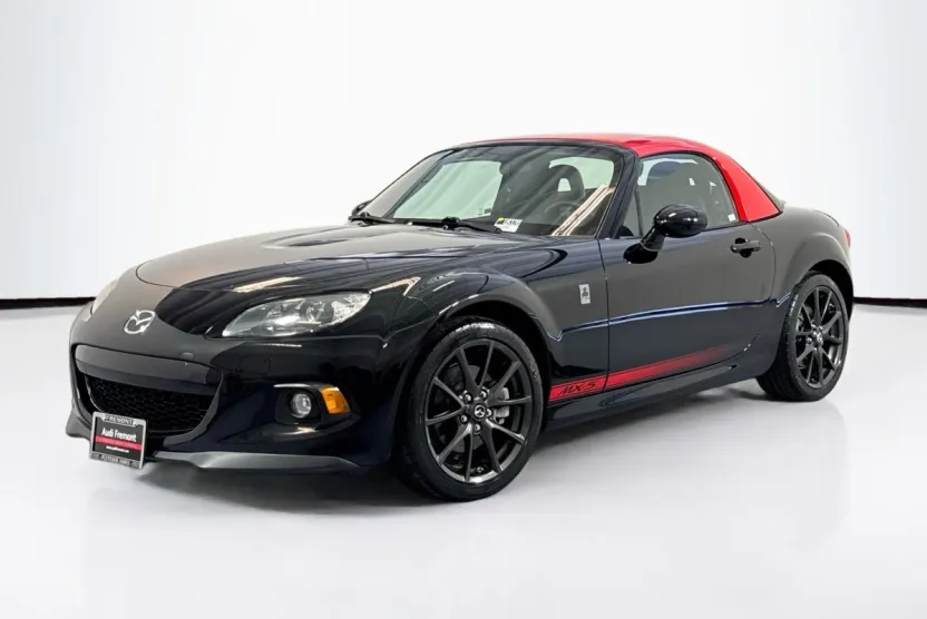 2015 Mazda MX-5 Miata Touring GS photo 1