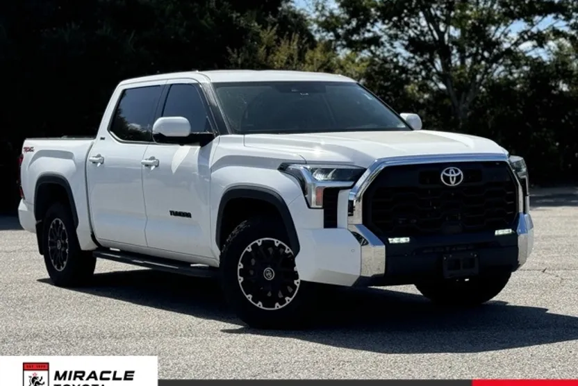 2022 Toyota Tundra SR5 photo 1