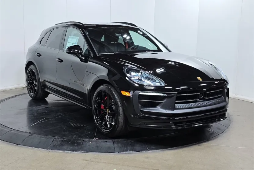 2026 Porsche Macan GTS photo 1