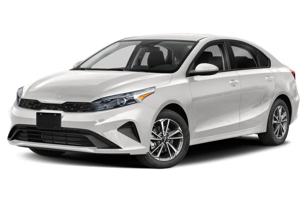 2023 Kia Forte LXS photo 1