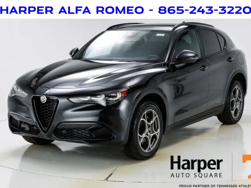2025 Alfa Romeo Stelvio Sprint photo 1