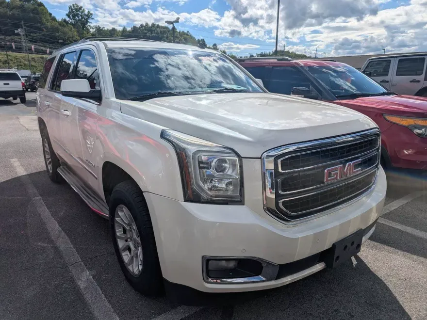 2015 Gmc Yukon SLT photo 1