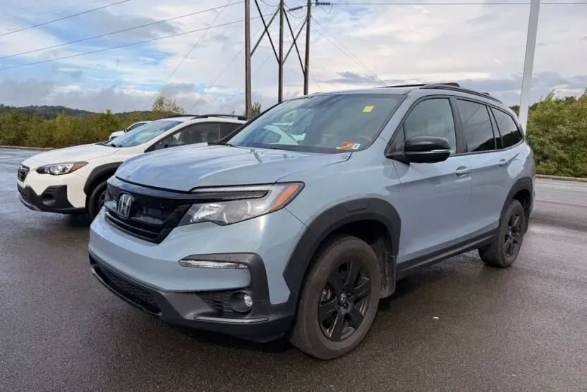 2022 Honda Pilot TrailSport photo 1