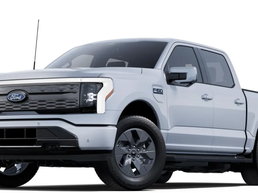 2025 Ford F-150 Lightning Lariat photo 1