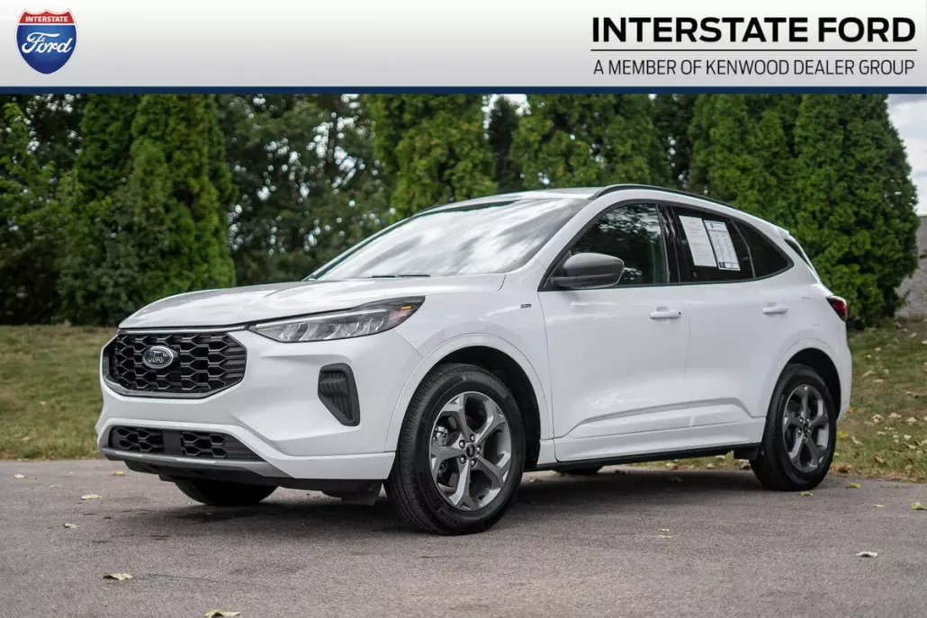 2023 Ford Escape ST-Line photo 1