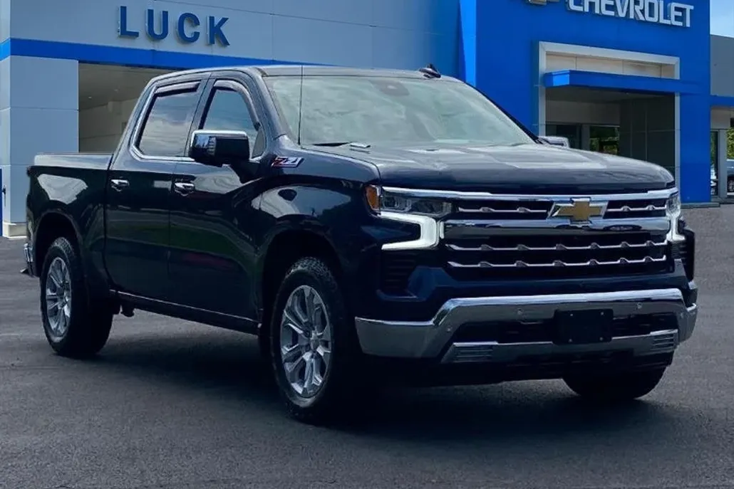 2022 Chevrolet Silverado 1500 LTZ photo 1