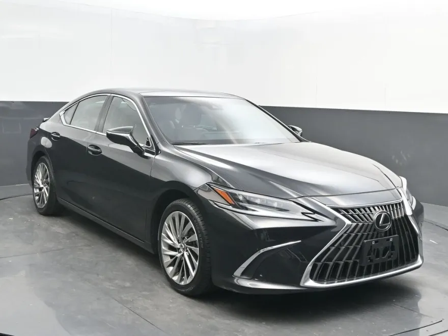 2022 Lexus ES 350 Ultra Luxury photo 1