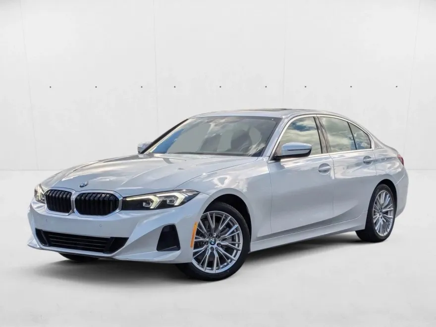2024 Bmw 330i Sedan photo 1