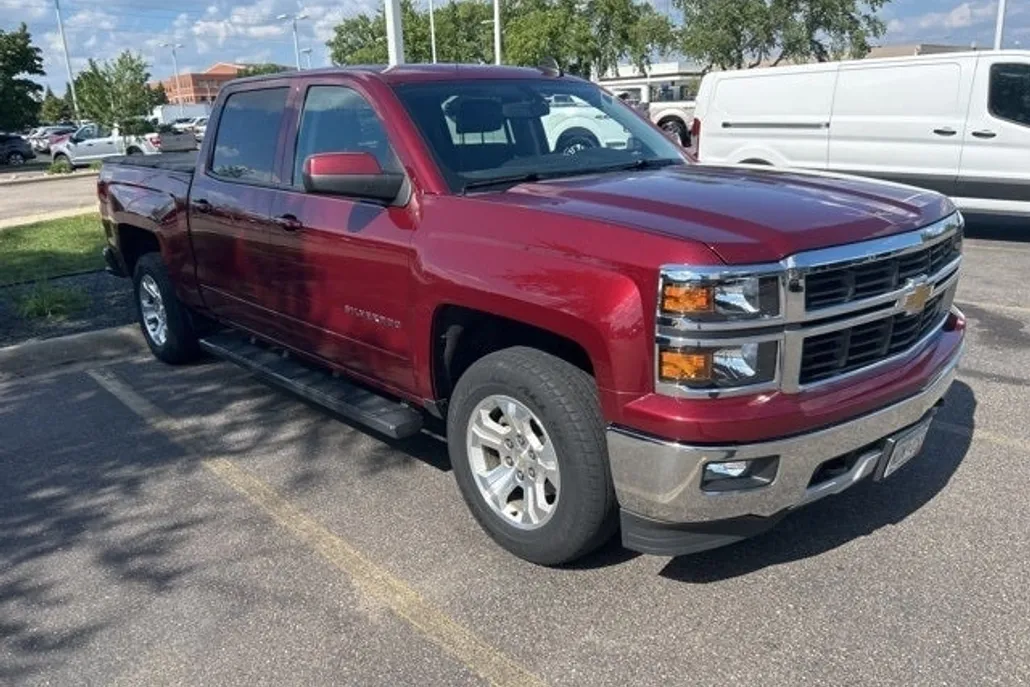 2015 Chevrolet Silverado 1500 LT photo 1