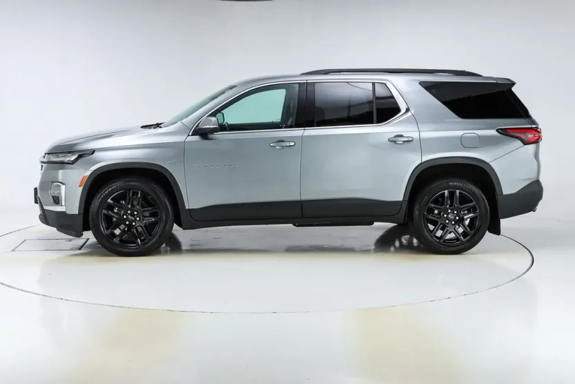 2023 Chevrolet Traverse Leather photo 1