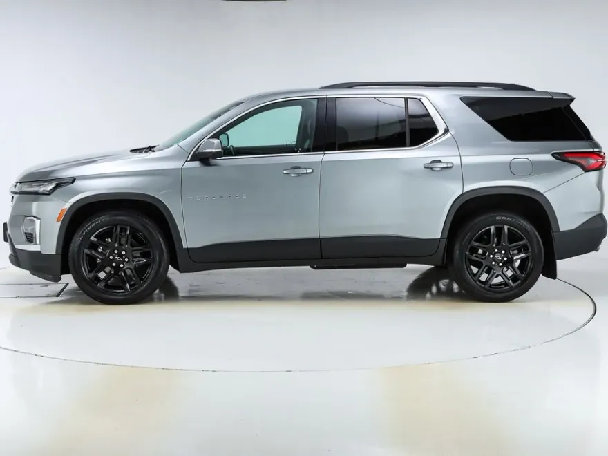 2023 Chevrolet Traverse Leather photo 1
