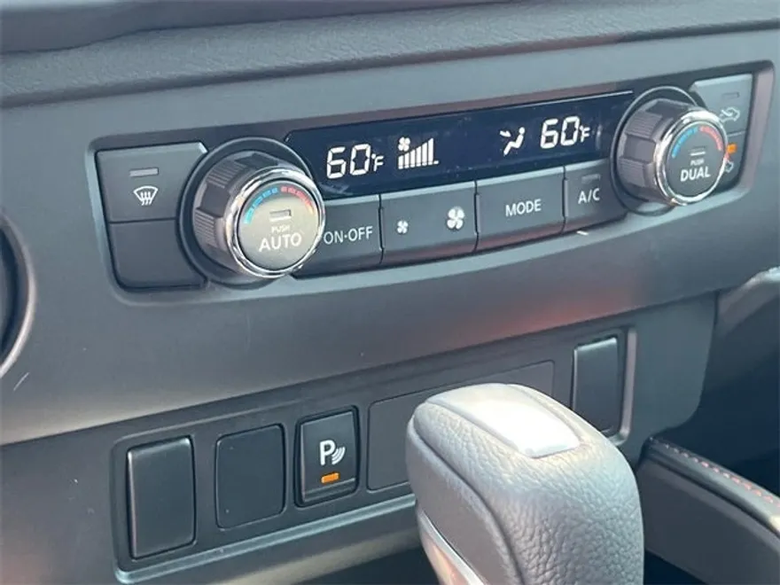 2025 Nissan Frontier PRO-X photo 22