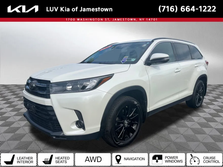 2019 Toyota Highlander SE photo 1