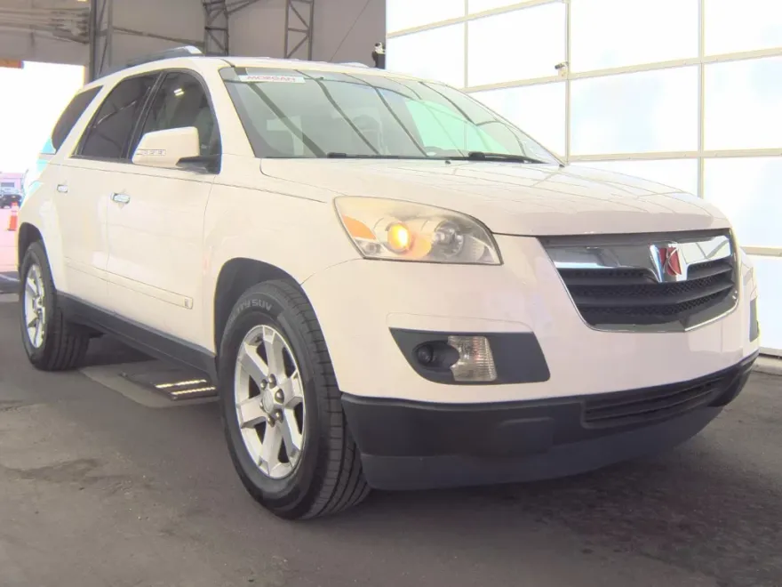 2009 Saturn Outlook XR photo 1