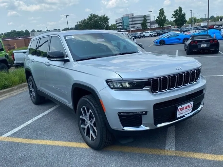 2025 Jeep Grand Cherokee Limited photo 1