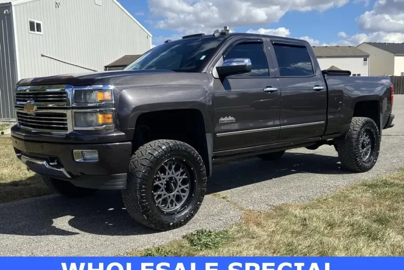2014 Chevrolet Silverado 1500 High Country photo 1