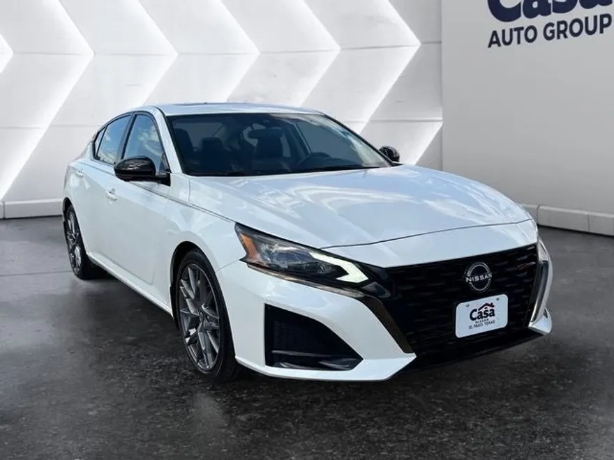 2024 Nissan Altima SR VC-Turbo photo 1