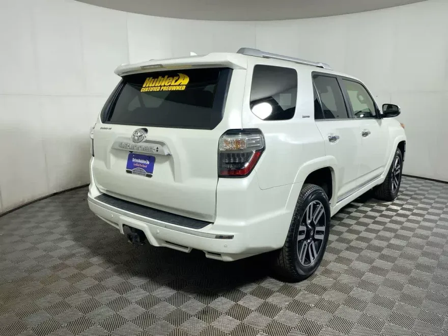 2022 Toyota 4Runner Limited photo 1