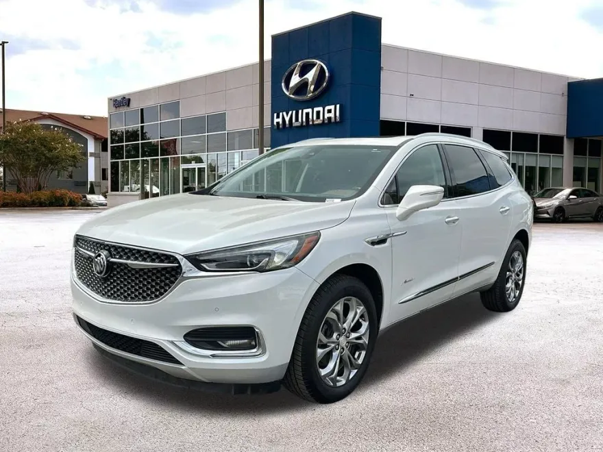 2019 Buick Enclave Avenir photo 1