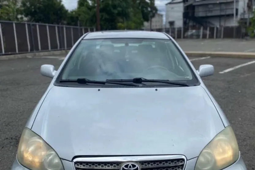 2005 Toyota Corolla S photo 1