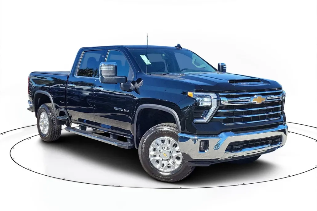 2025 Chevrolet Silverado 2500HD LTZ photo 1