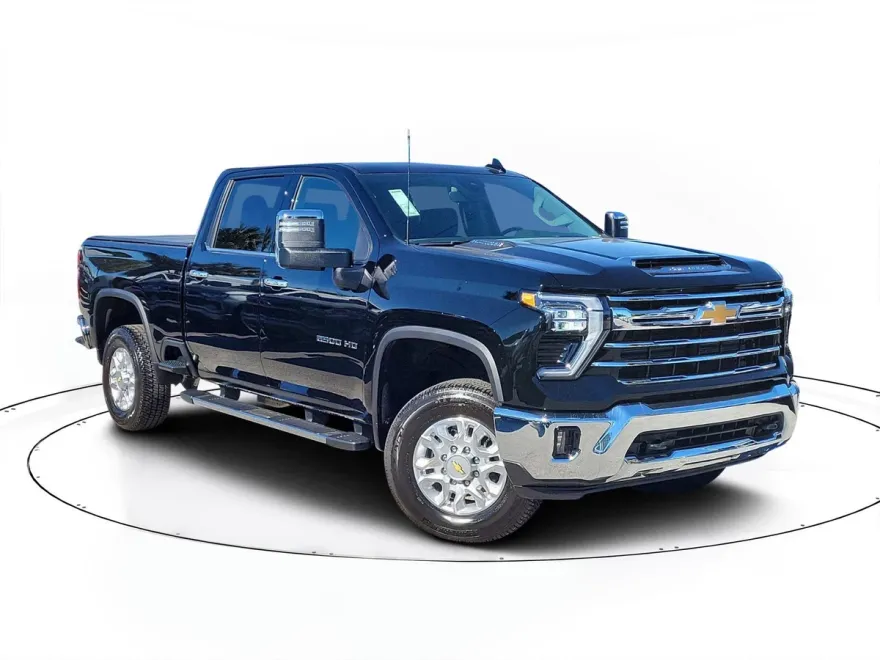 2025 Chevrolet Silverado 2500HD LTZ photo 1