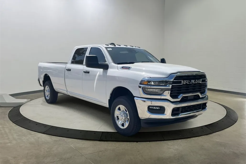 2025 Ram 3500 Tradesman photo 1