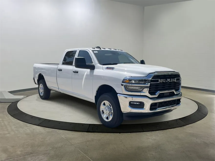 2025 Ram 3500 Tradesman photo 1